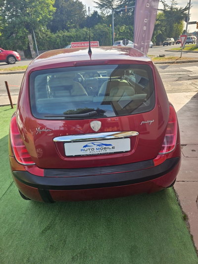 Lancia Ypsilon Multijet 16V Platino (4)