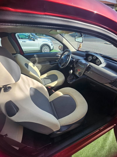 Lancia Ypsilon Multijet 16V Platino (8)