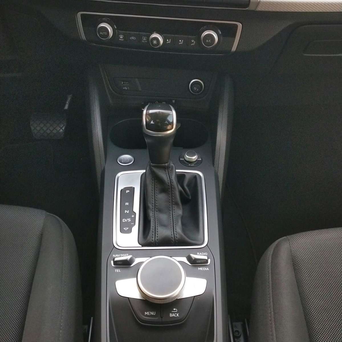 Audi Q2 Q2 30 TDI S tronic S line Edition (17)