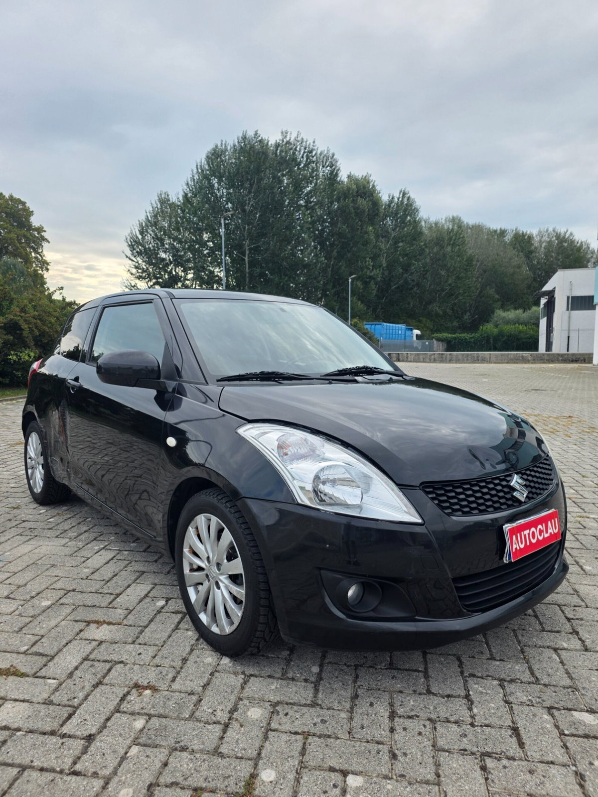 Suzuki Swift 1.3 DDiS 3 porte GL Top (2)
