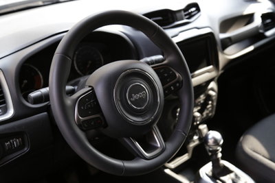Jeep Renegade 1.0 T3 Limited (9)