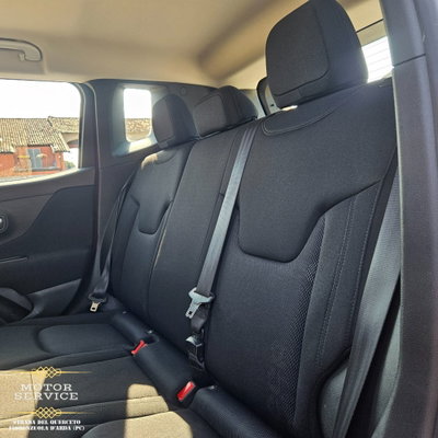 Jeep Renegade 1.4 MultiAir Longitude (13)
