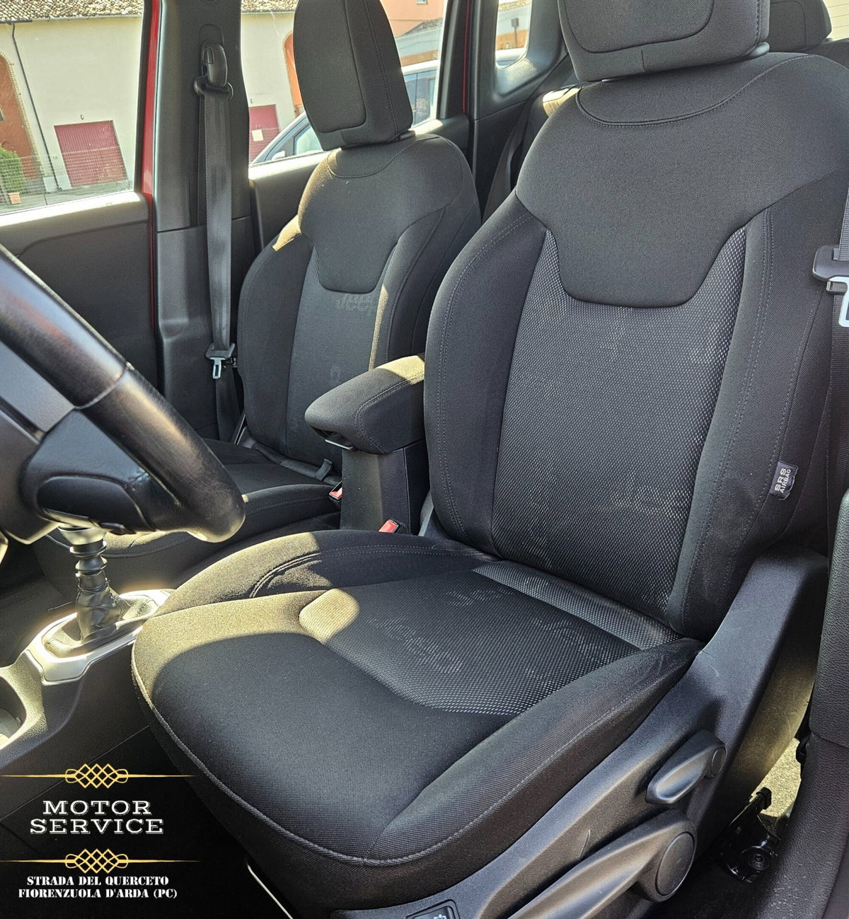 Jeep Renegade 1.4 MultiAir Longitude (18)
