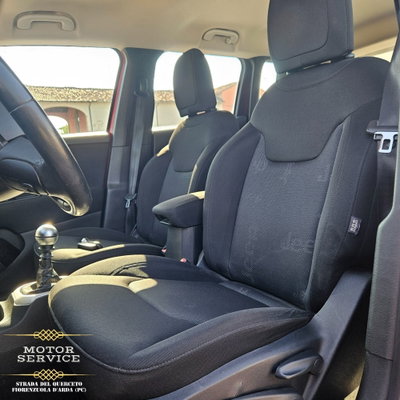 Jeep Renegade 1.4 MultiAir Longitude (19)
