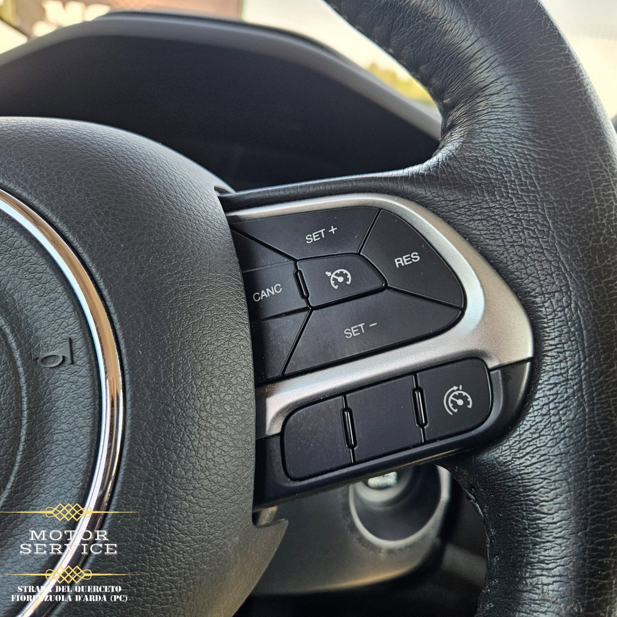 Jeep Renegade 1.4 MultiAir Longitude (5)