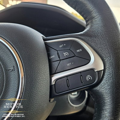 Jeep Renegade 1.4 MultiAir Longitude (5)