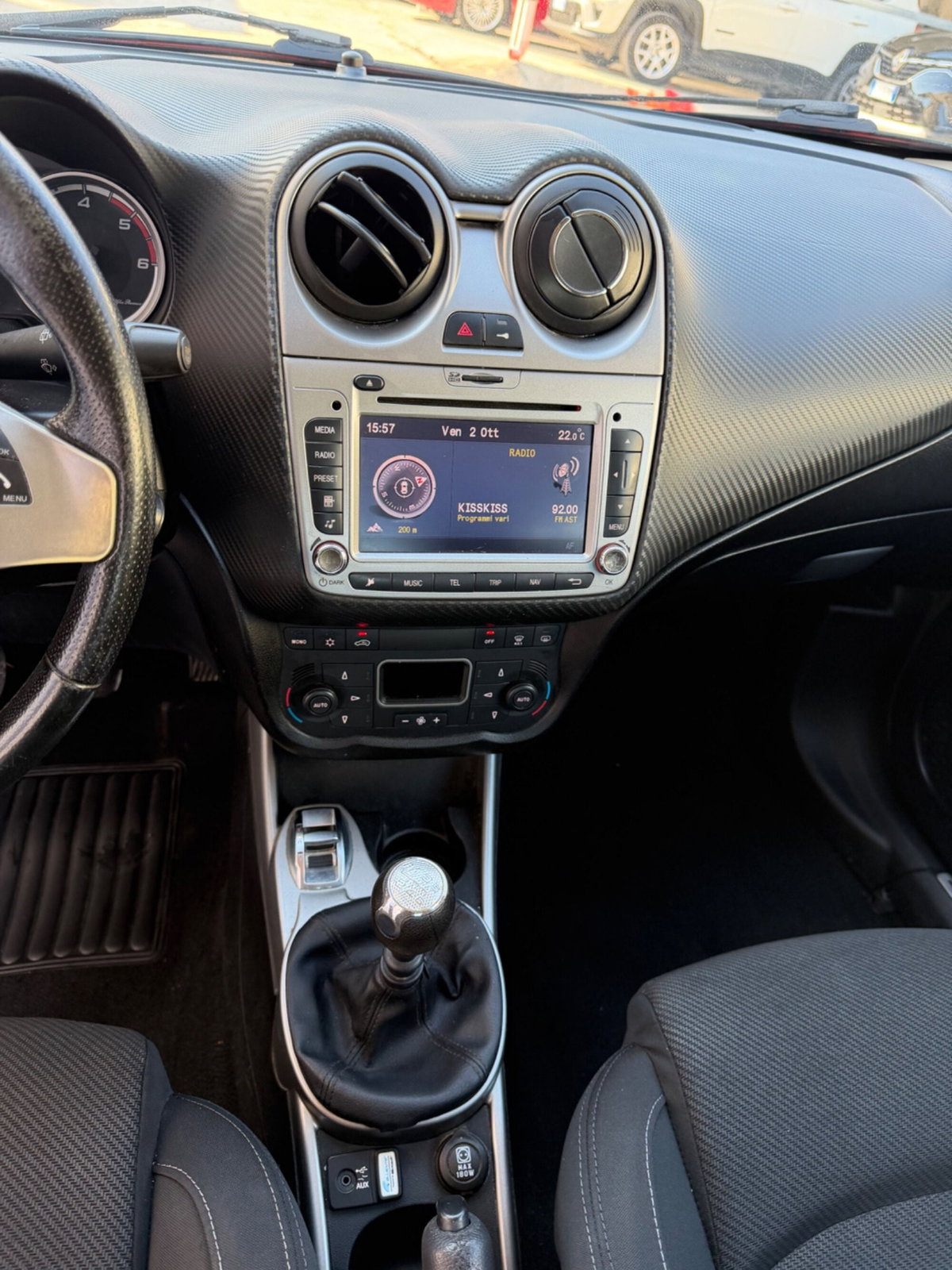 Alfa Romeo MiTo 1.6 JTDm-2 S&S Distinctive Sport Pack (9)