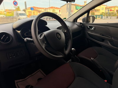 Renault Clio 1.2 75CV 5 porte Van (10)
