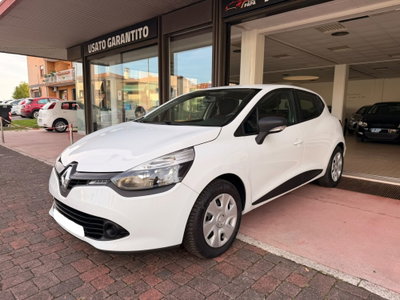 Renault Clio 1.2 75CV 5 porte Van (3)