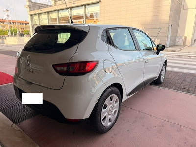 Renault Clio 1.2 75CV 5 porte Van (7)