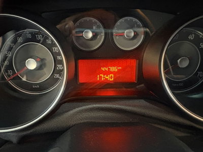Fiat Punto 1.2 8V 3 porte Street (16)