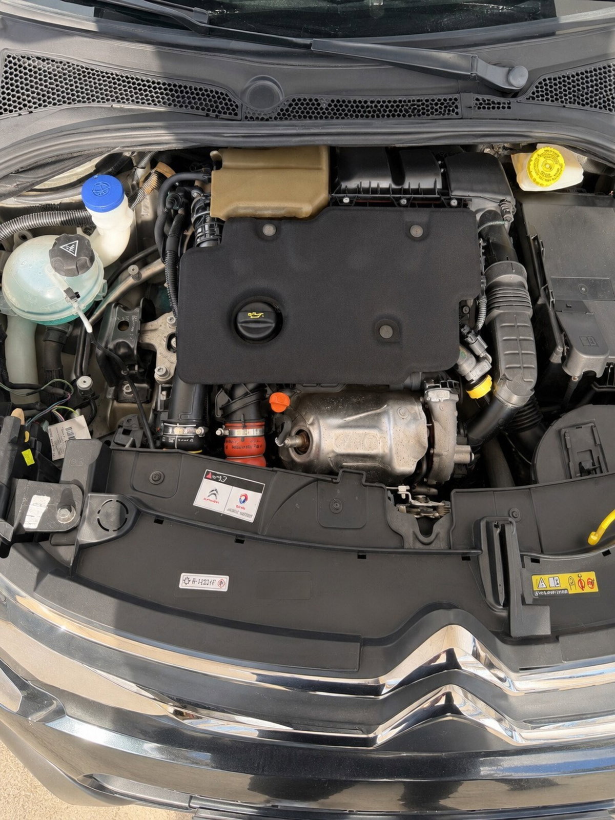 Citroen C3 BlueHDi 100 S&S Shine Pack (16)