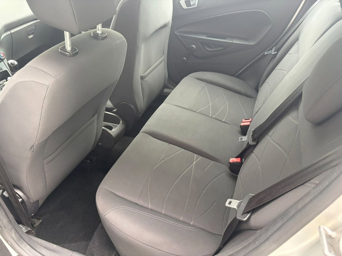 Ford Fiesta 1.2 60CV 5p. Tit. (9)