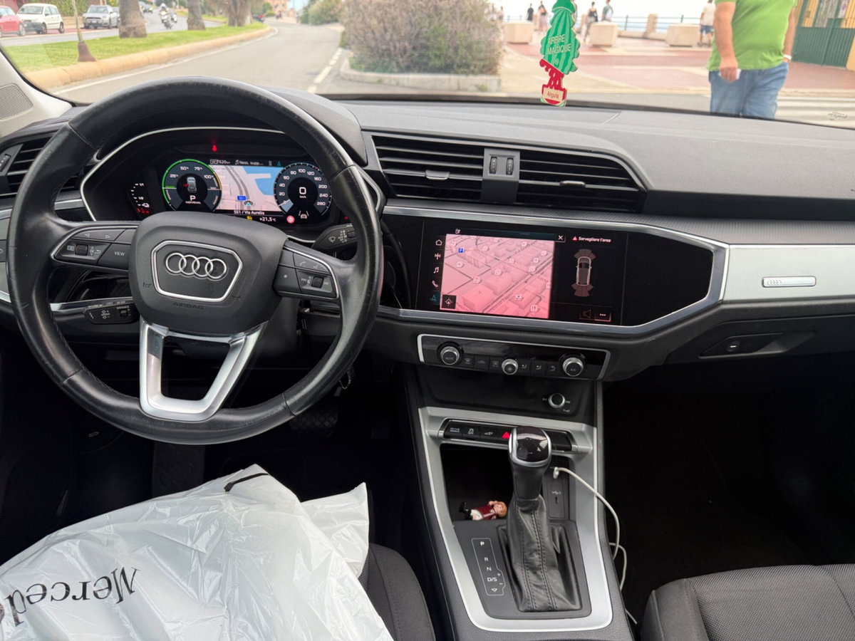 Audi Q3 45 TFSI e S tronic Business (7)
