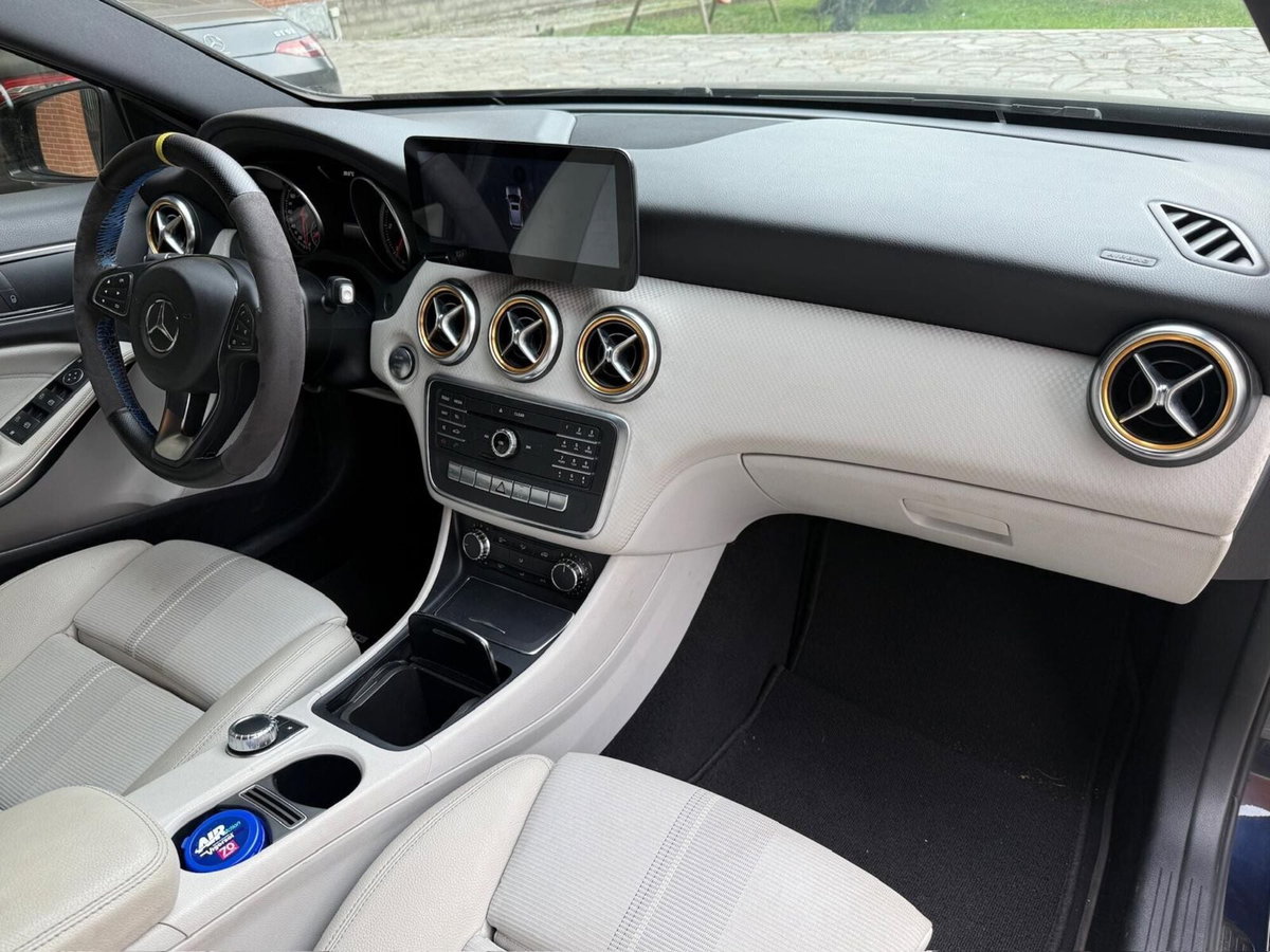 Mercedes-Benz Classe A 200 d Automatic 4Matic Executive (18)