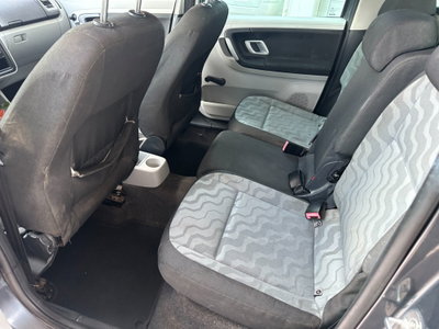 Skoda Roomster TDI 80CV Style (12)