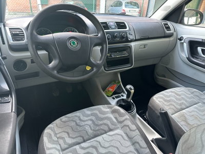 Skoda Roomster TDI 80CV Style (13)