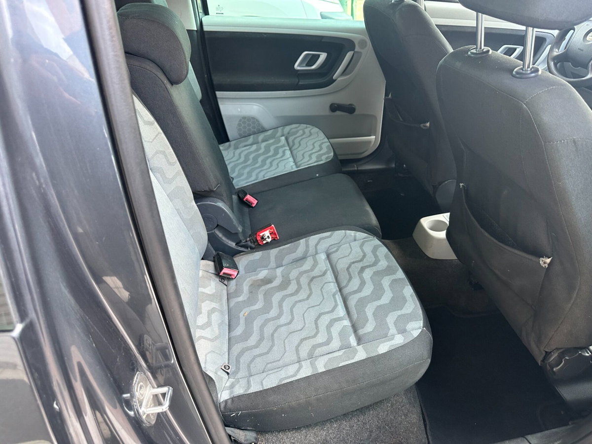 Skoda Roomster TDI 80CV Style (6)