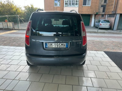 Skoda Roomster TDI 80CV Style (8)