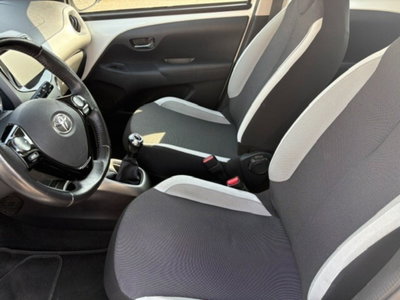 Toyota Aygo 1.0 VVT-i 69 CV 5 porte x-play (11)