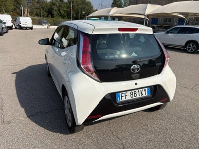 Toyota Aygo 1.0 VVT-i 69 CV 5 porte x-play (20)
