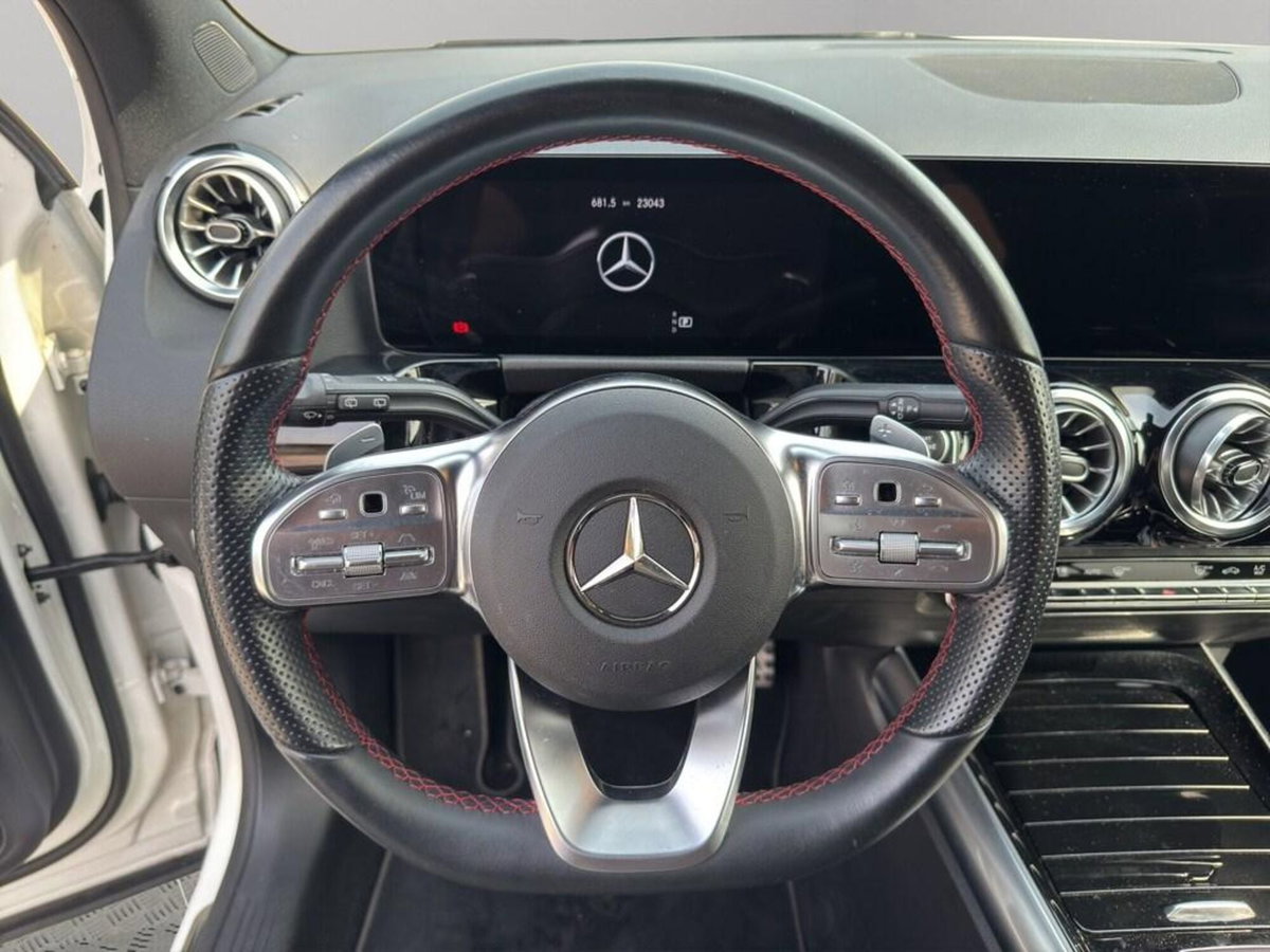 Mercedes-Benz GLA SUV 200 d Automatic 4Matic Premium (10)