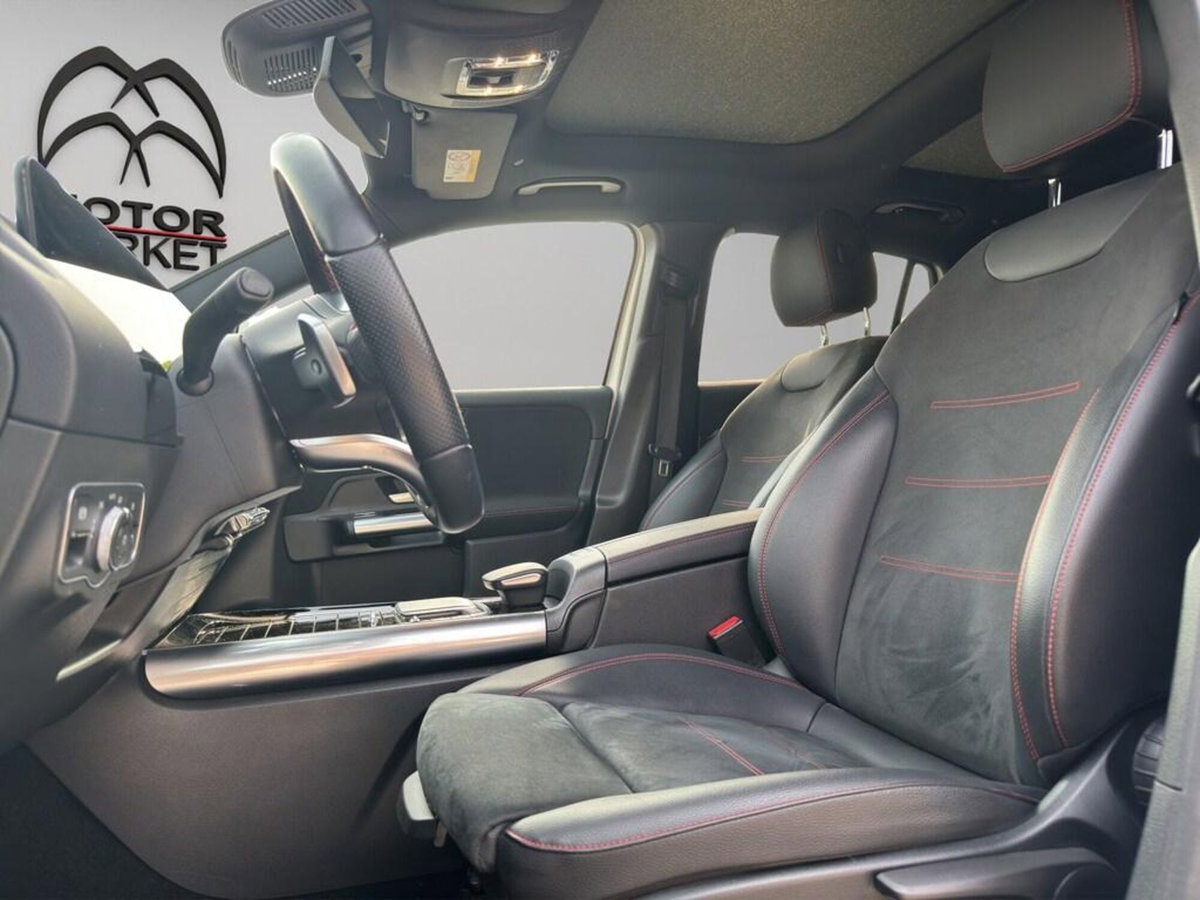 Mercedes-Benz GLA SUV 200 d Automatic 4Matic Premium (15)