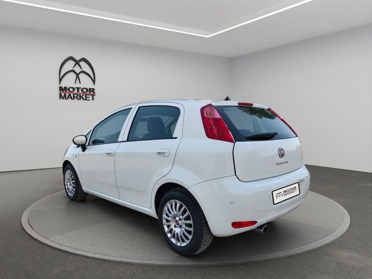 Fiat Punto 1.3 MJT II S&S 95 CV 5 porte Lounge (8)