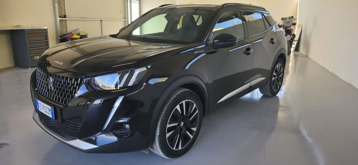 Peugeot 2008 PureTech 130 S&S EAT8 GT Line (3)