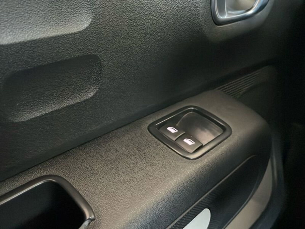 Citroen C3 PureTech 83 S&S Feel Pack (18)