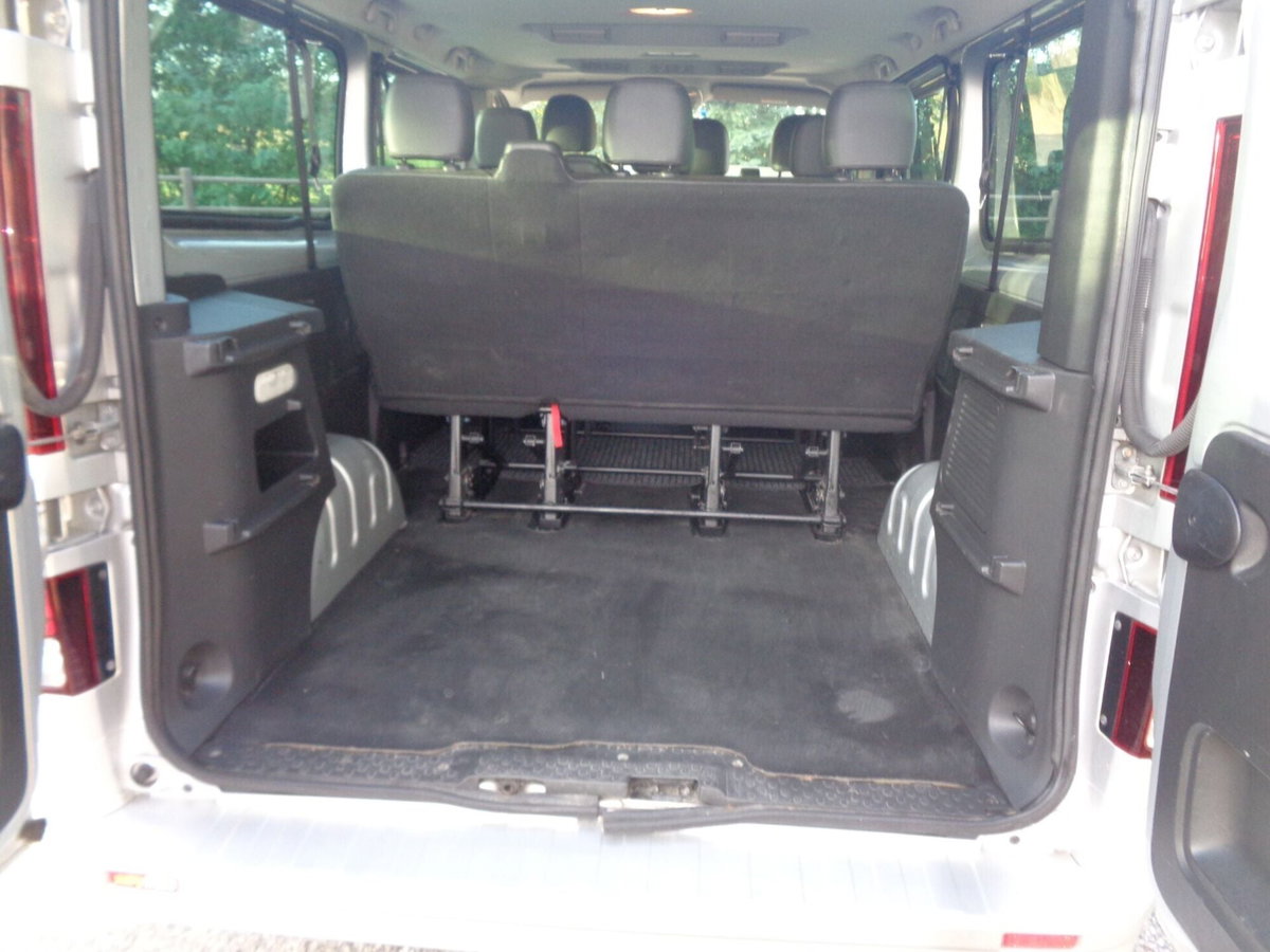Opel Vivaro Furgone 27 1.6 BiTurbo 145CV S&S PC-TN-DC Furgone (17)