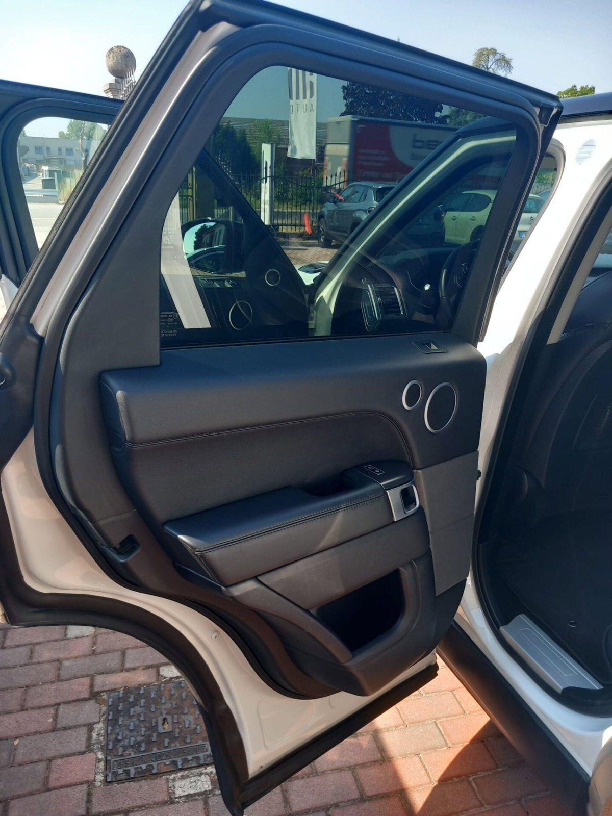 Land Rover Range Rover Sport 3.0 TDV6 HSE (17)