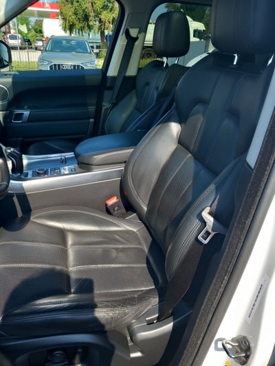Land Rover Range Rover Sport 3.0 TDV6 HSE (8)