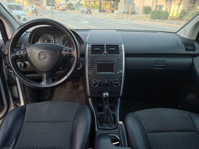 Mercedes-Benz Classe A 160 BlueEFFICIENCY Coupé Special Edition (11)
