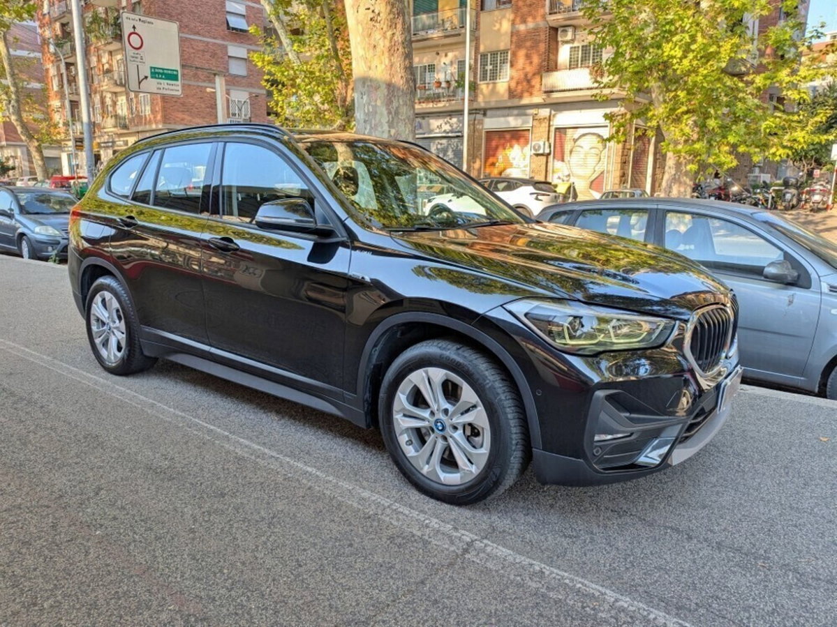 BMW X1 xDrive25e Business Advantage (3)