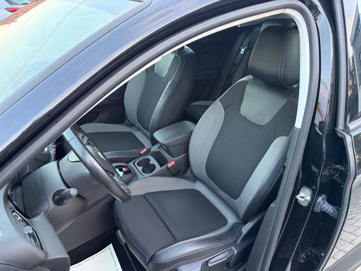Opel Grandland X 1.5 diesel Ecotec Start&Stop aut. Business Ed. (12)