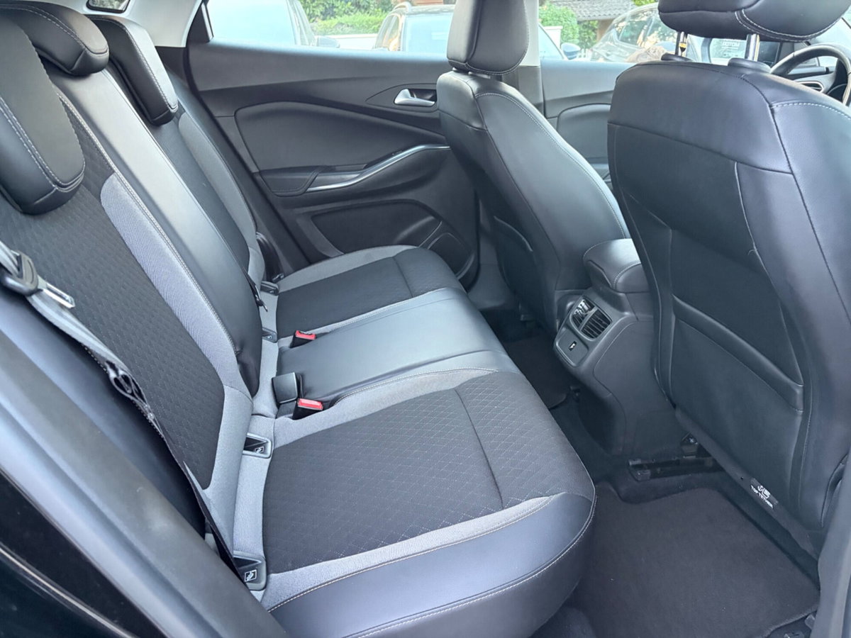 Opel Grandland X 1.5 diesel Ecotec Start&Stop aut. Business Ed. (15)