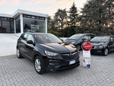 Opel Grandland X 1.5 diesel Ecotec Start&Stop aut. Business Ed. (5)