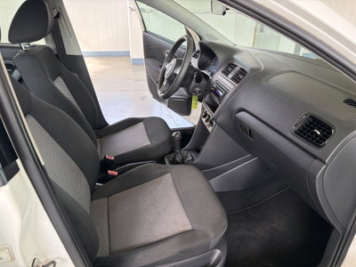 Volkswagen Polo 1.2 5 porte United (10)