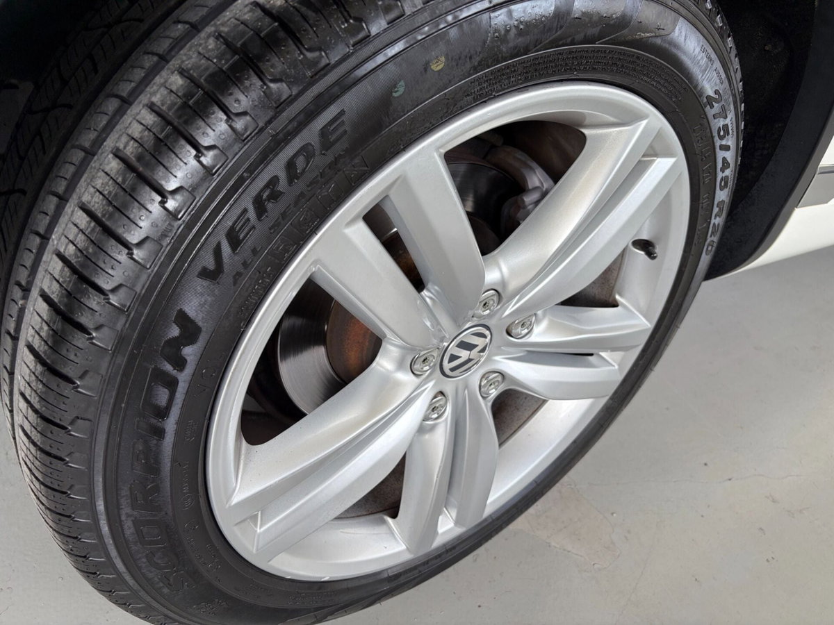 Volkswagen Touareg 3.0 TDI 245 CV tiptronic BlueMotion Techn. Executive (17)