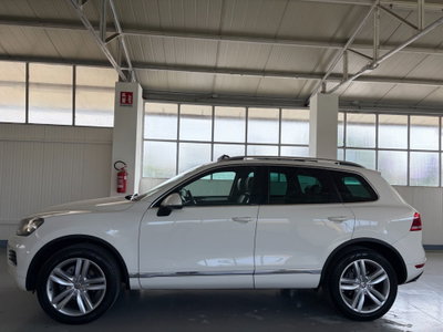 Volkswagen Touareg 3.0 TDI 245 CV tiptronic BlueMotion Techn. Executive (7)