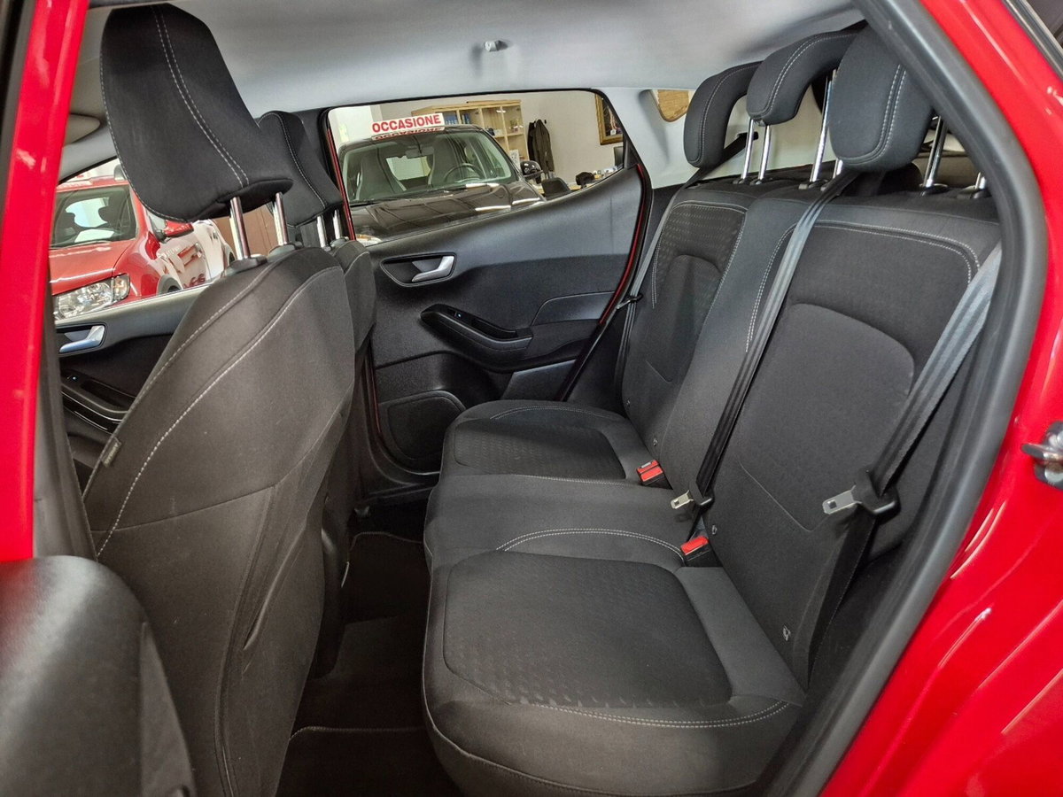 Ford Fiesta 1.1 85 CV 5 porte Titanium (10)