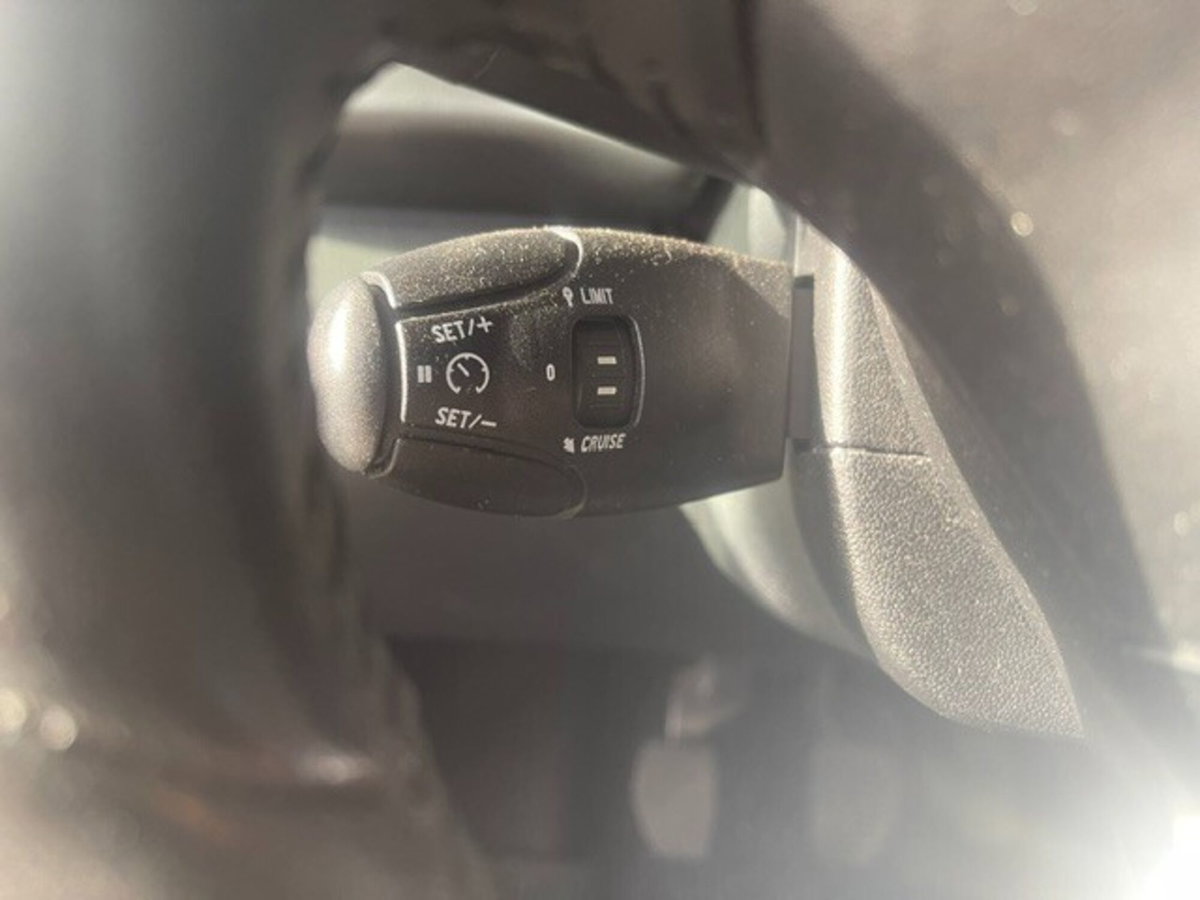 Peugeot 208 82 5 porte Active (12)