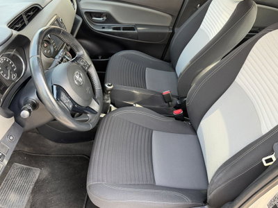 Toyota Yaris 1.0 3 porte Sol GPL (12)