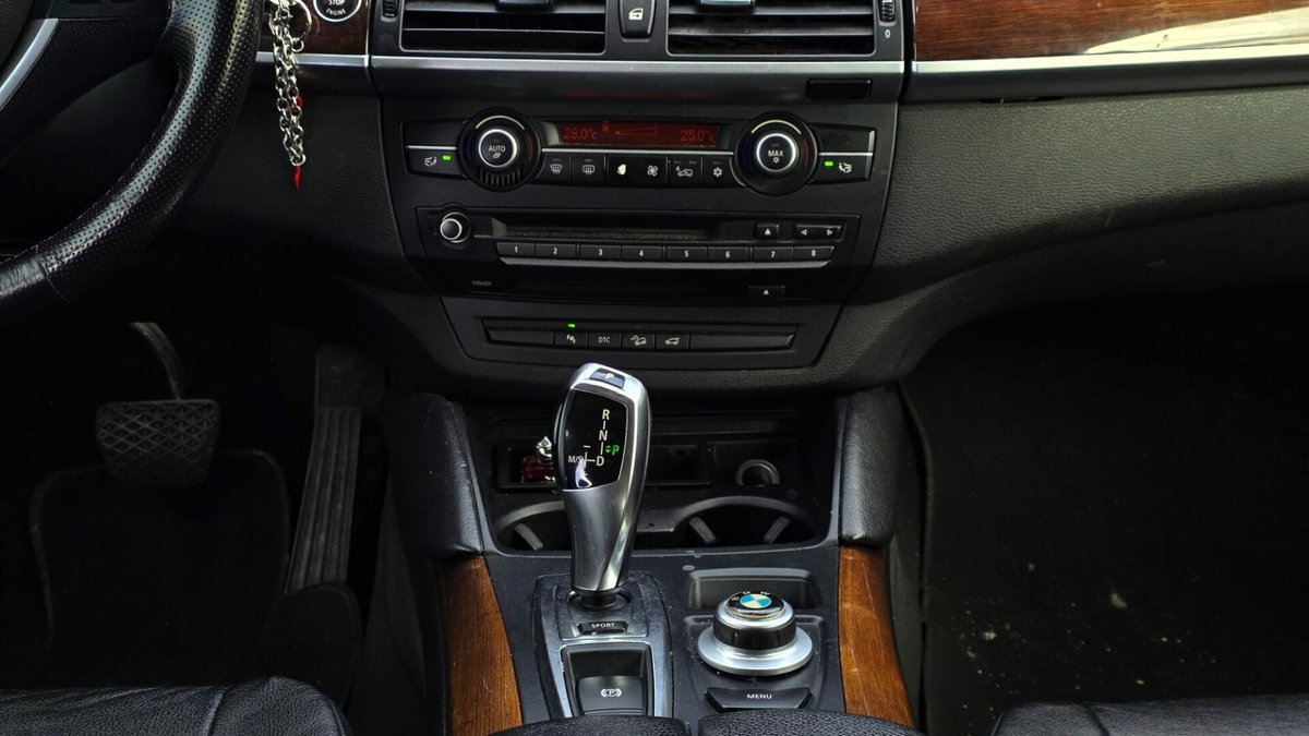 BMW X6 xDrive30d Futura (16)