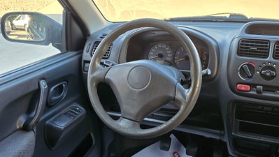 Suzuki Ignis 1.3i 16V cat 4WD GL (14)