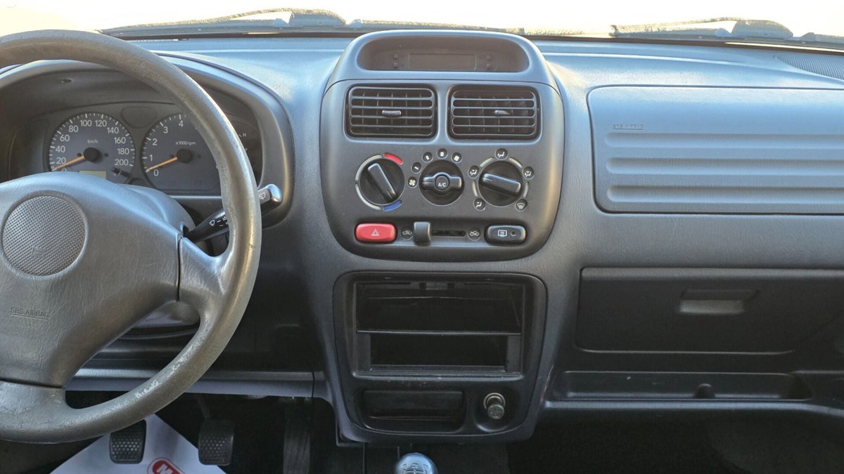 Suzuki Ignis 1.3i 16V cat 4WD GL (15)