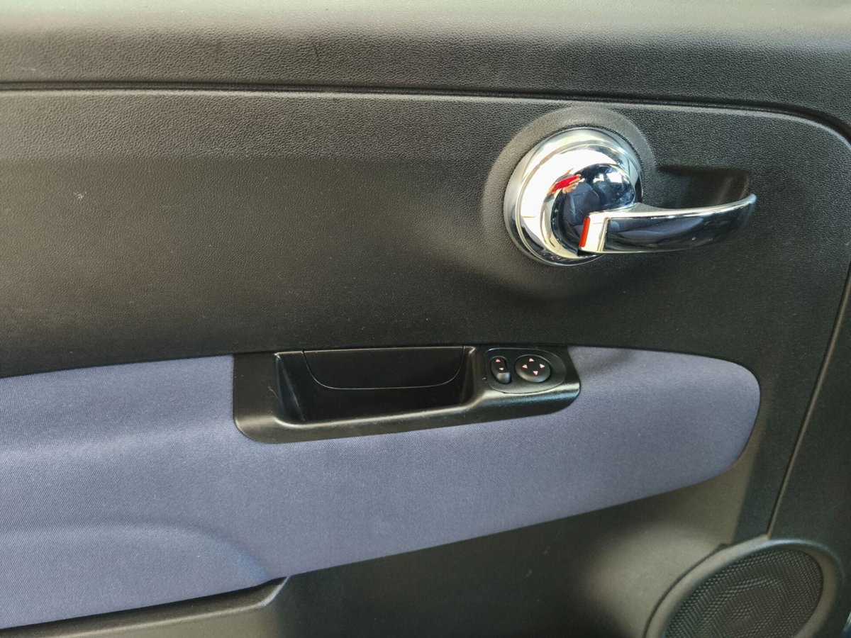 Fiat 500 1.0 Hybrid Club (10)