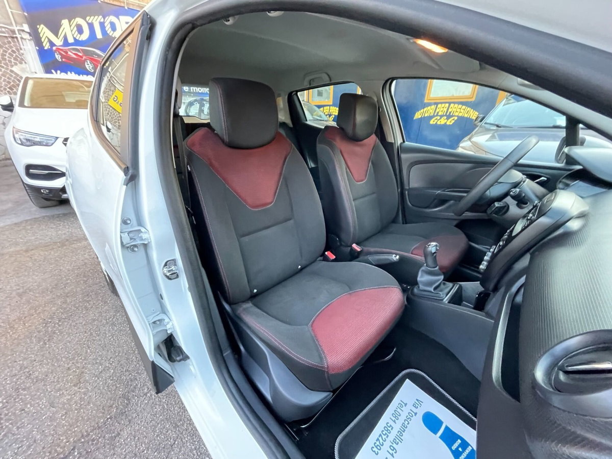 Renault Clio 1.5 dCi 8V 75CV 5 porte Live (12)