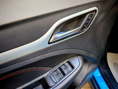Mg ZS ZS 1.5 Luxury (11)